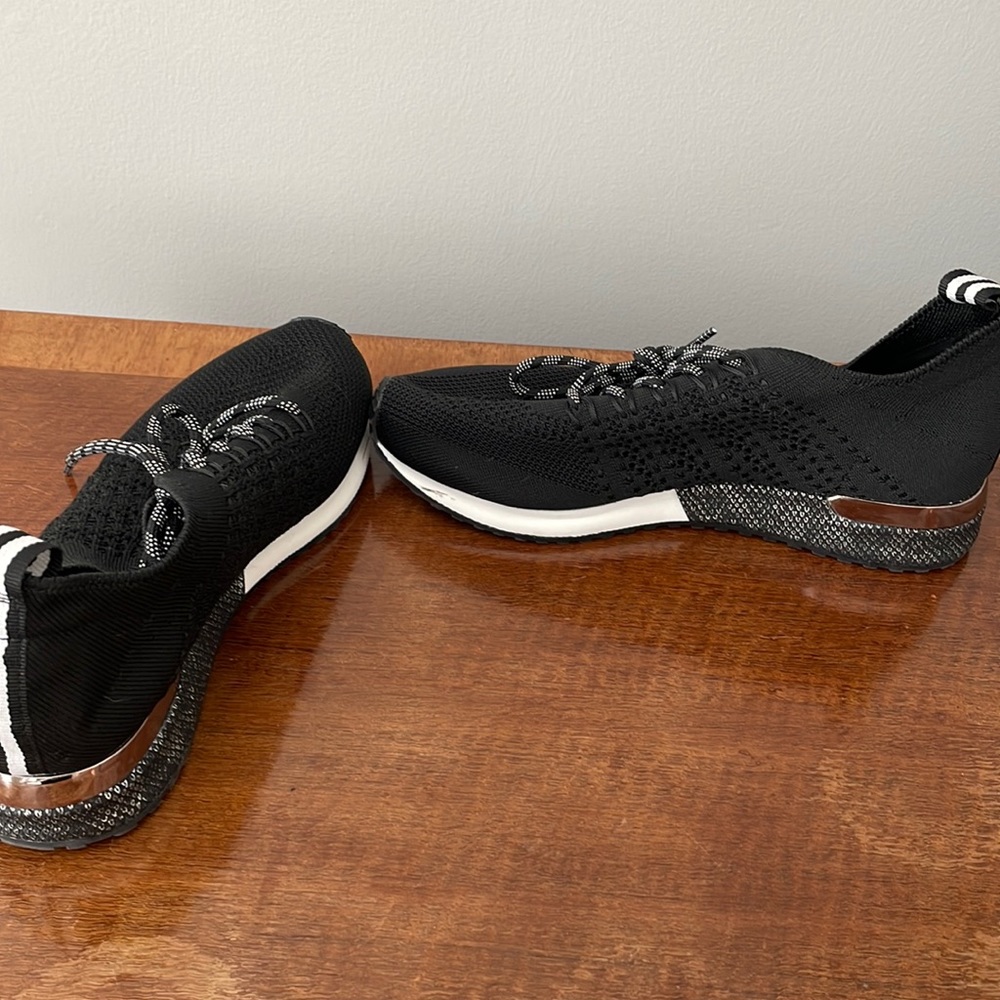 Urban sport by j/slides tennis shoes